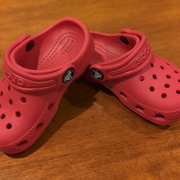 Crocs classic clogs RED toddler size C6 NEW NNT - Picture 3 of 8